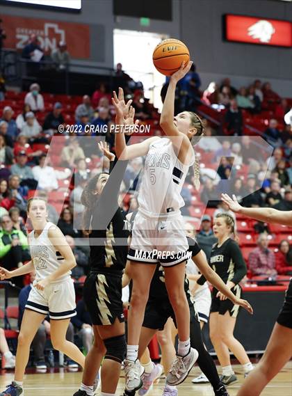 Thumbnail 3 in Ridgeline vs. Desert Hills (UHSAA 4A Final) photogallery.