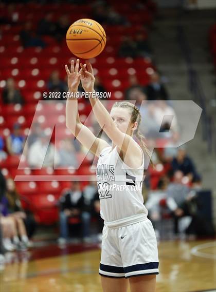 Thumbnail 3 in Ridgeline vs. Desert Hills (UHSAA 4A Final) photogallery.