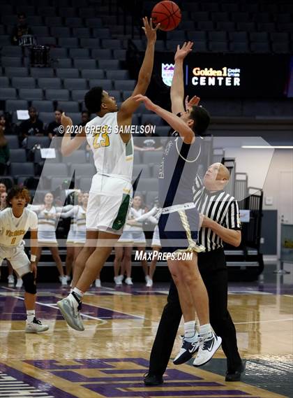 Thumbnail 3 in Vanden vs Central Catholic (CIF SJS D3 Final) photogallery.