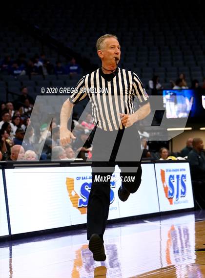 Thumbnail 3 in Vanden vs Central Catholic (CIF SJS D3 Final) photogallery.