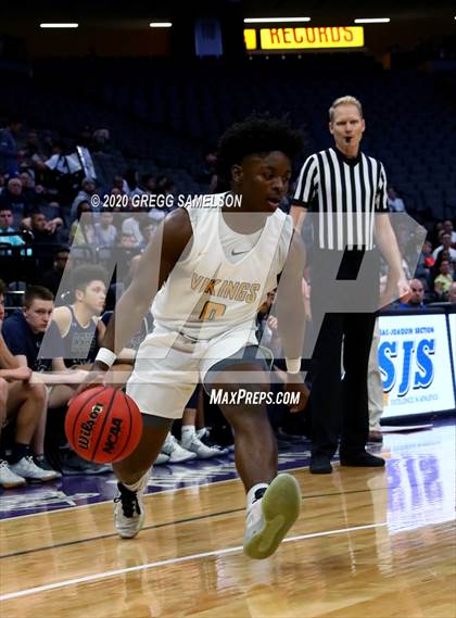 Thumbnail 1 in Vanden vs Central Catholic (CIF SJS D3 Final) photogallery.