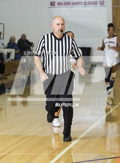 Thumbnail 2 in Elk Grove vs. Turlock photogallery.