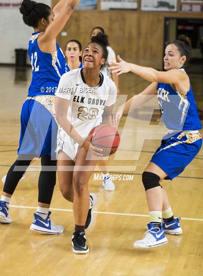 Thumbnail 1 in Elk Grove vs. Turlock photogallery.