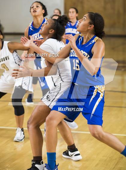 Thumbnail 2 in Elk Grove vs. Turlock photogallery.