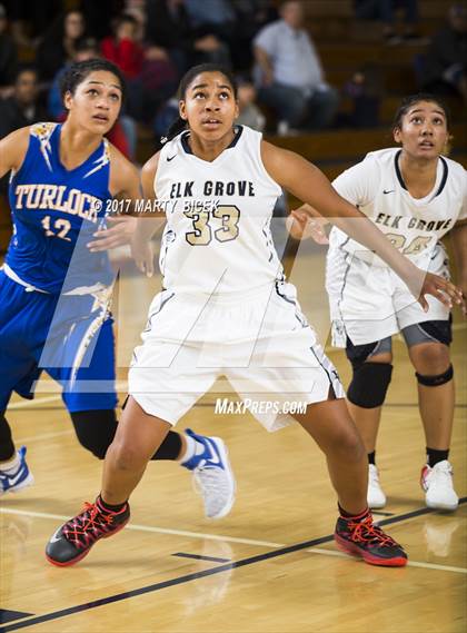 Thumbnail 2 in Elk Grove vs. Turlock photogallery.