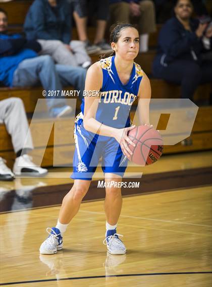 Thumbnail 1 in Elk Grove vs. Turlock photogallery.