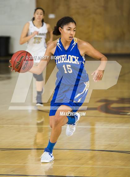 Thumbnail 3 in Elk Grove vs. Turlock photogallery.