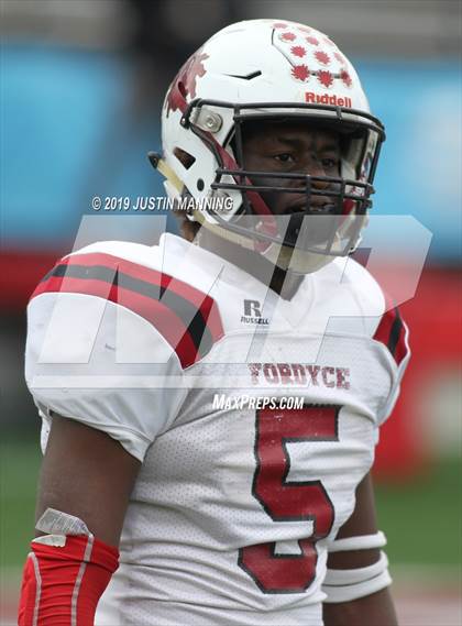 Thumbnail 1 in Fordyce vs. Junction City (AAA 2A Final) photogallery.