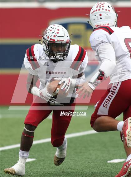 Thumbnail 1 in Fordyce vs. Junction City (AAA 2A Final) photogallery.