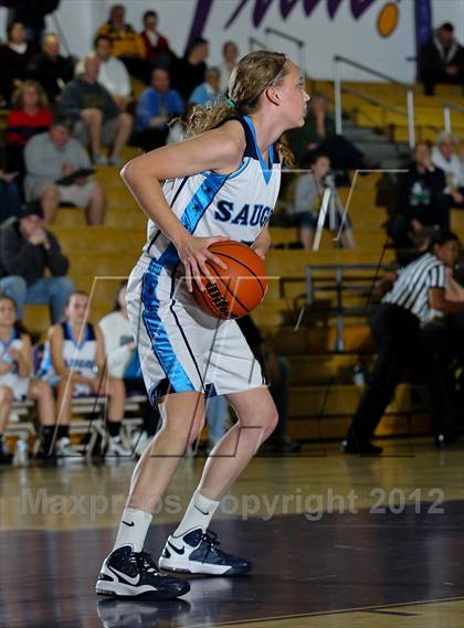 Thumbnail 1 in Royal vs. Saugus photogallery.