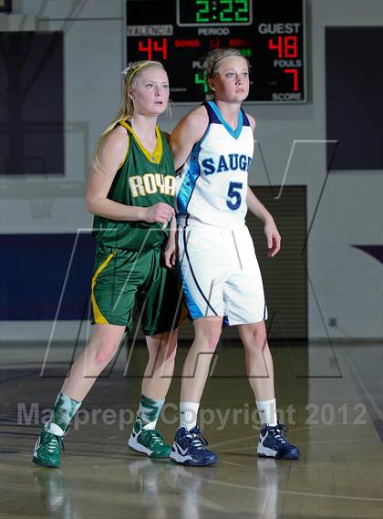 Thumbnail 2 in Royal vs. Saugus photogallery.