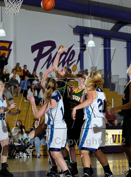 Thumbnail 1 in Royal vs. Saugus photogallery.