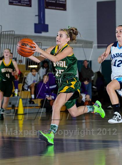 Thumbnail 2 in Royal vs. Saugus photogallery.