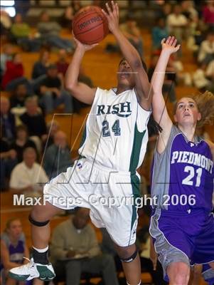 Thumbnail 1 in Piedmont vs Sacred Heart Cathedral (CIF NorCal D4 Final) photogallery.