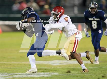 Thumbnail 2 in Holy Cross vs. Brother Martin photogallery.