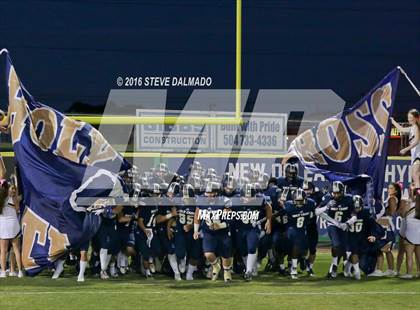 Thumbnail 3 in Holy Cross vs. Brother Martin photogallery.