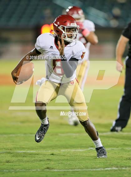 Thumbnail 1 in Holy Cross vs. Brother Martin photogallery.