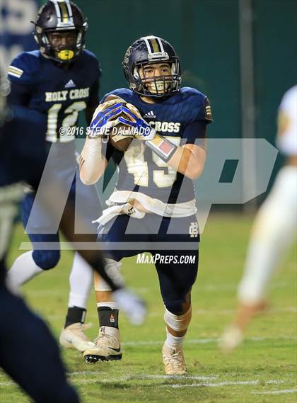 Thumbnail 3 in Holy Cross vs. Brother Martin photogallery.