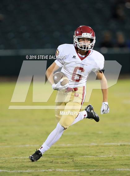 Thumbnail 2 in Holy Cross vs. Brother Martin photogallery.