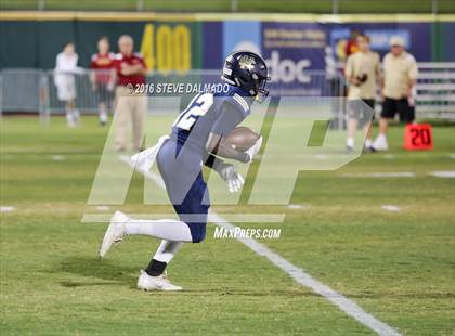 Thumbnail 3 in Holy Cross vs. Brother Martin photogallery.