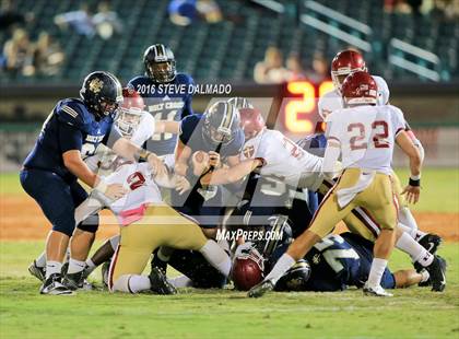 Thumbnail 3 in Holy Cross vs. Brother Martin photogallery.