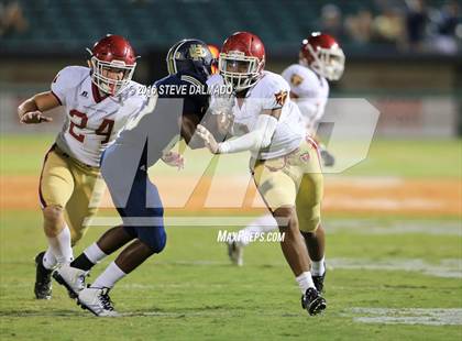 Thumbnail 3 in Holy Cross vs. Brother Martin photogallery.