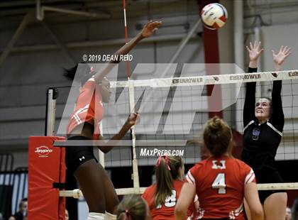 Thumbnail 3 in Sandburg vs. Marist (IHSA 4A Super-Sectional) photogallery.