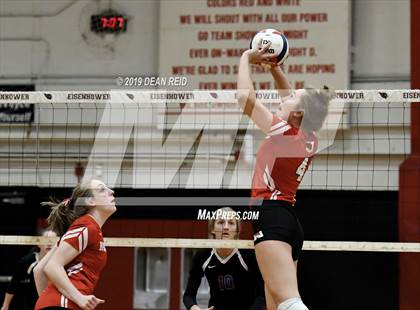 Thumbnail 3 in Sandburg vs. Marist (IHSA 4A Super-Sectional) photogallery.