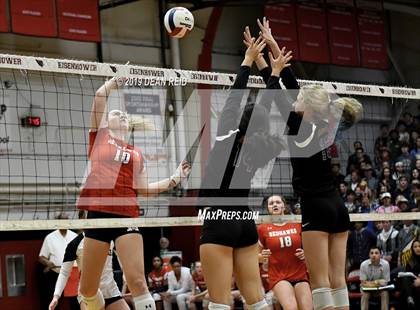 Thumbnail 2 in Sandburg vs. Marist (IHSA 4A Super-Sectional) photogallery.