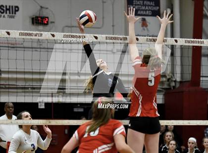 Thumbnail 3 in Sandburg vs. Marist (IHSA 4A Super-Sectional) photogallery.
