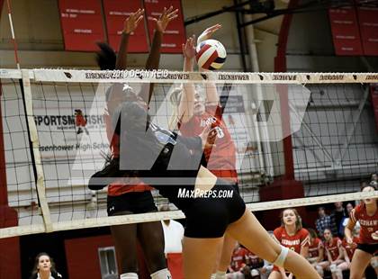 Thumbnail 3 in Sandburg vs. Marist (IHSA 4A Super-Sectional) photogallery.