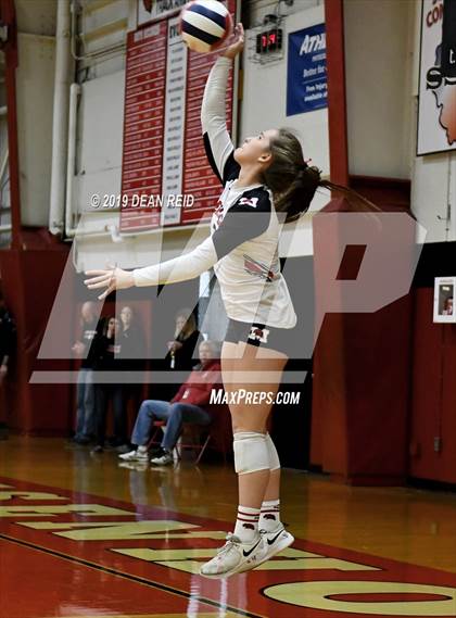 Thumbnail 1 in Sandburg vs. Marist (IHSA 4A Super-Sectional) photogallery.