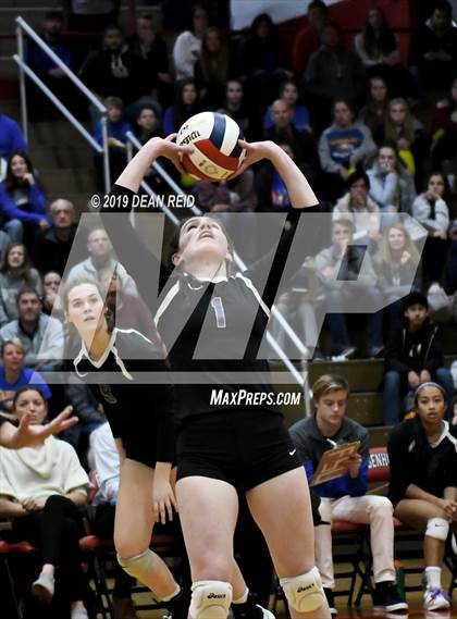 Thumbnail 1 in Sandburg vs. Marist (IHSA 4A Super-Sectional) photogallery.