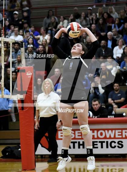 Thumbnail 2 in Sandburg vs. Marist (IHSA 4A Super-Sectional) photogallery.