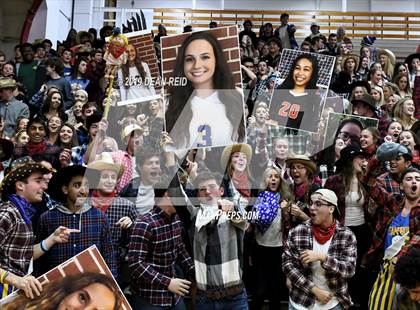 Thumbnail 3 in Sandburg vs. Marist (IHSA 4A Super-Sectional) photogallery.
