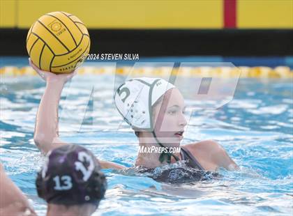 Thumbnail 3 in Coronado vs. Santana (CIF SDS D1 Final) photogallery.