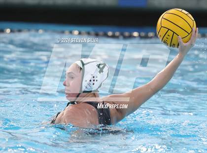 Thumbnail 3 in Coronado vs. Santana (CIF SDS D1 Final) photogallery.