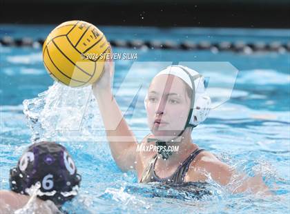 Thumbnail 3 in Coronado vs. Santana (CIF SDS D1 Final) photogallery.