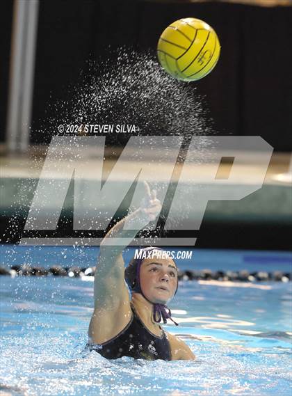 Thumbnail 1 in Coronado vs. Santana (CIF SDS D1 Final) photogallery.