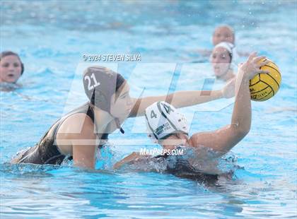 Thumbnail 3 in Coronado vs. Santana (CIF SDS D1 Final) photogallery.