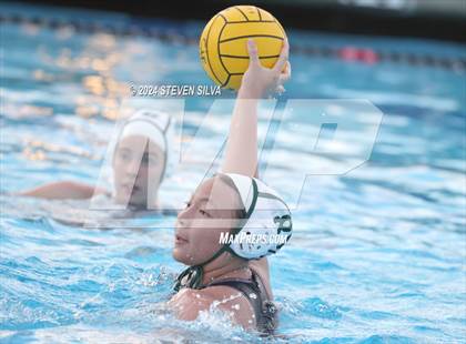 Thumbnail 2 in Coronado vs. Santana (CIF SDS D1 Final) photogallery.
