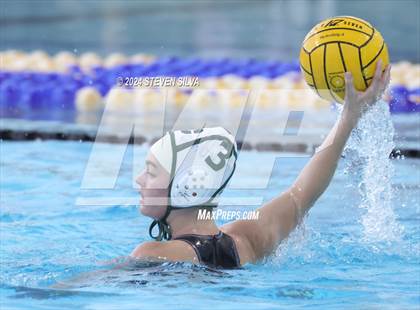 Thumbnail 2 in Coronado vs. Santana (CIF SDS D1 Final) photogallery.