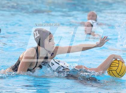 Thumbnail 1 in Coronado vs. Santana (CIF SDS D1 Final) photogallery.