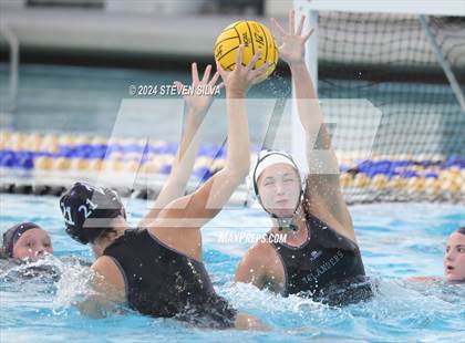 Thumbnail 2 in Coronado vs. Santana (CIF SDS D1 Final) photogallery.