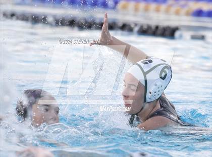 Thumbnail 3 in Coronado vs. Santana (CIF SDS D1 Final) photogallery.