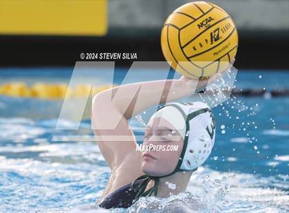 Thumbnail 1 in Coronado vs. Santana (CIF SDS D1 Final) photogallery.