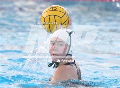 Thumbnail 2 in Coronado vs. Santana (CIF SDS D1 Final) photogallery.
