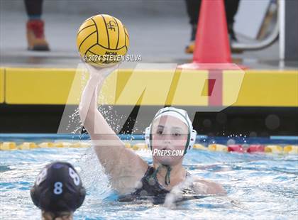 Thumbnail 1 in Coronado vs. Santana (CIF SDS D1 Final) photogallery.