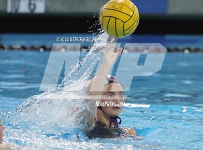 Thumbnail 3 in Coronado vs. Santana (CIF SDS D1 Final) photogallery.