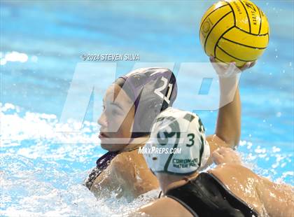 Thumbnail 2 in Coronado vs. Santana (CIF SDS D1 Final) photogallery.